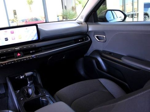 Used 2025 Kia K4 FWD image 13