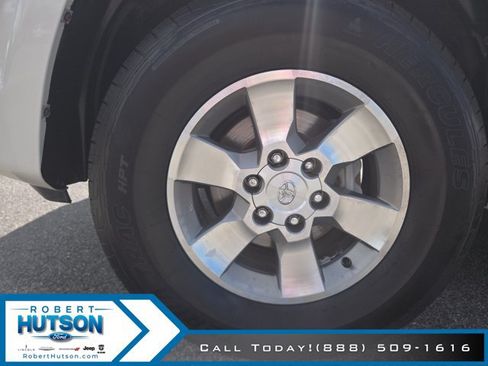 Used 2011 Toyota 4Runner SR5 AWD/4WD image 10