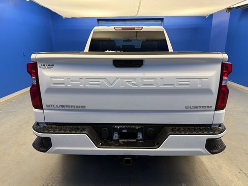 Used 2022 Chevrolet Silverado 1500 Custom image 6