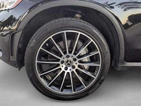 Used 2022 Mercedes-Benz GLC 300 4MATIC image 23