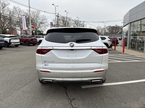 Used 2022 Buick Enclave Premium w/ Experience Buick Package image 6