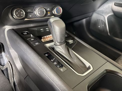 Used 2025 Nissan Kicks SV image 16