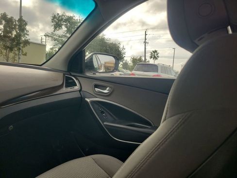 Used 2018 Hyundai Santa Fe Sport image 3