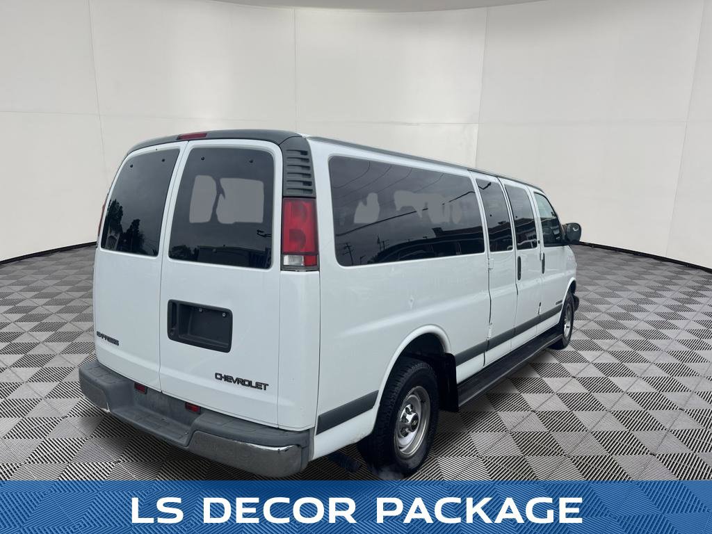 Used 2000 Chevrolet Express 3500 Extended Passenger w/ LS Preferred Equipment Group RWD image 8