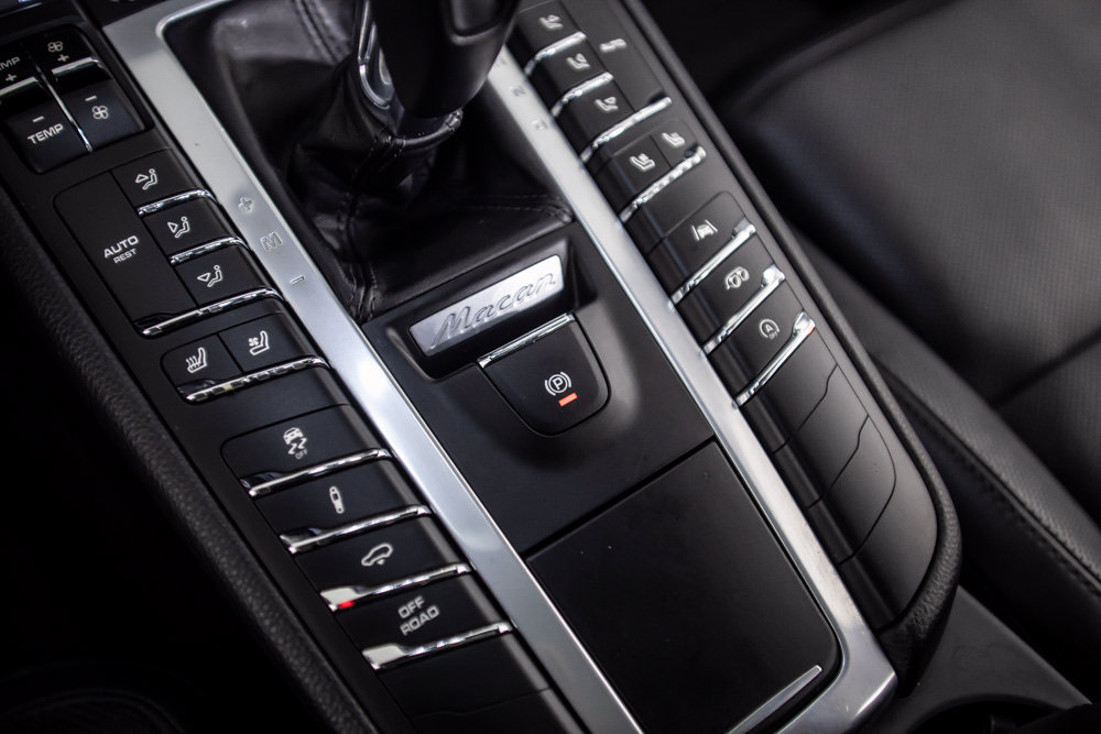 Used 2020 Porsche Macan GTS AWD/4WD image 39