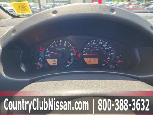 Used 2014 Nissan Frontier SV AWD/4WD image 17