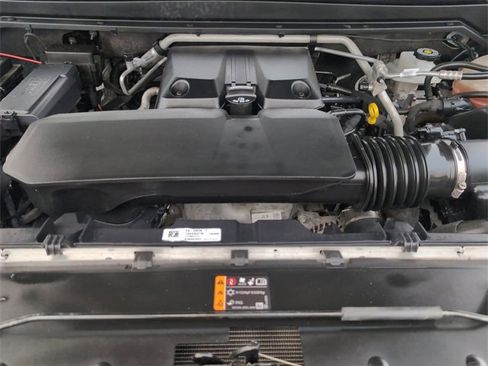 Certified 2023 GMC Canyon AT4 image 28