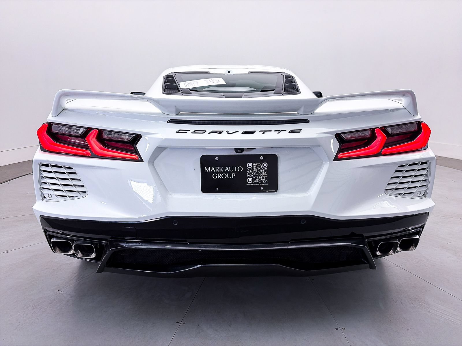 Used 2021 Chevrolet Corvette Stingray Premium Cpe w/ Z51 Performance Package RWD image 17