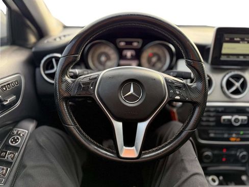 Used 2015 Mercedes-Benz GLA 250 4MATIC image 16