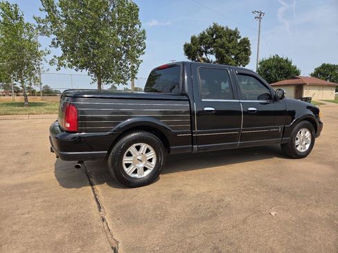 Used 2002 Lincoln Blackwood RWD image 25
