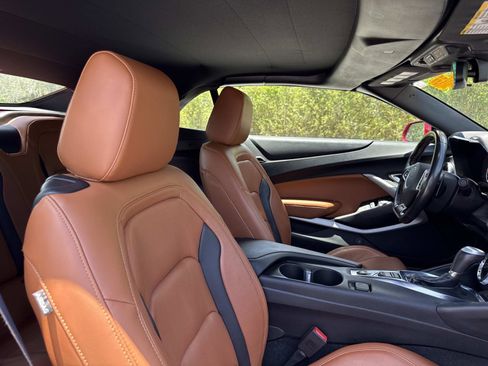 Used 2021 Chevrolet Camaro LT RWD image 11