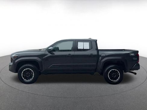 Used 2025 Toyota Tacoma TRD Off-Road AWD/4WD image 10
