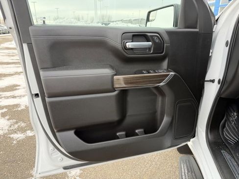 Used 2021 Chevrolet Silverado 1500 RST image 20