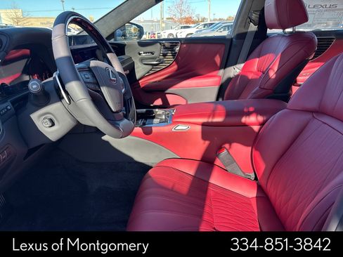 New 2026 Lexus LS 500 AWD image 10