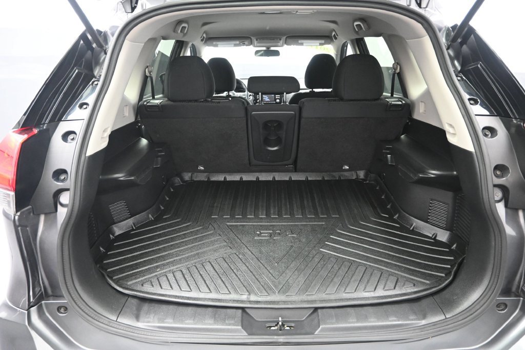 Used 2017 Nissan Rogue SV w/ Midnight Edition AWD/4WD image 33