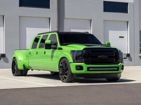 Used 2003 Ford F350 XL image 3