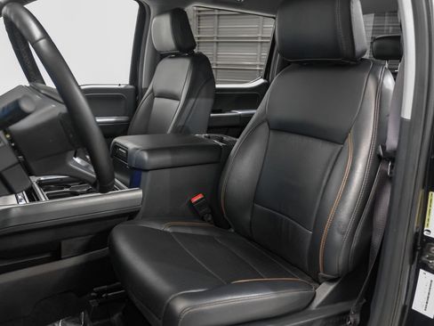 Used 2025 Ford F250 Lariat AWD/4WD image 31