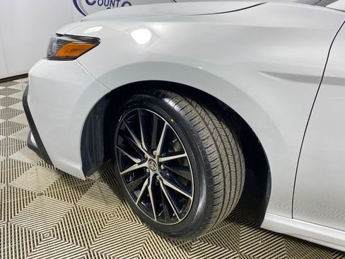 Used 2024 Toyota Camry SE FWD image 23