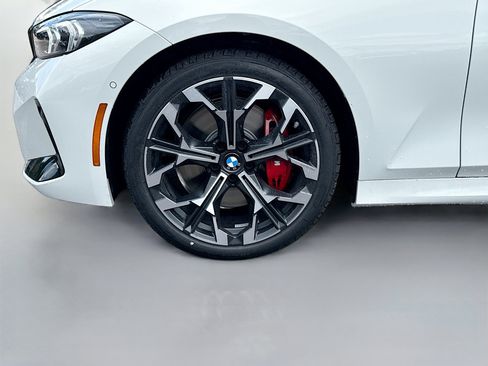 New 2026 BMW 330i Sedan w/ M Sport Package RWD image 42