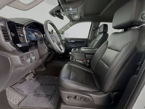 Used 2024 GMC Sierra 1500 SLT AWD/4WD image 12