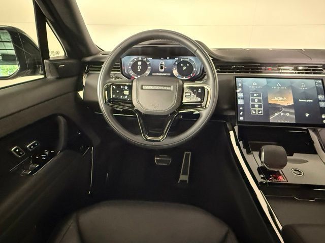 Used 2025 Land Rover Range Rover Sport Dynamic SE AWD/4WD image 16