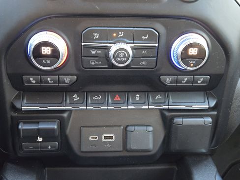 Used 2021 GMC Sierra 1500 AT4 image 22