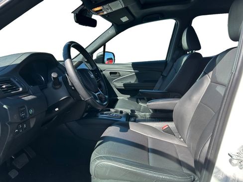 Used 2023 Honda Passport EX-L image 10
