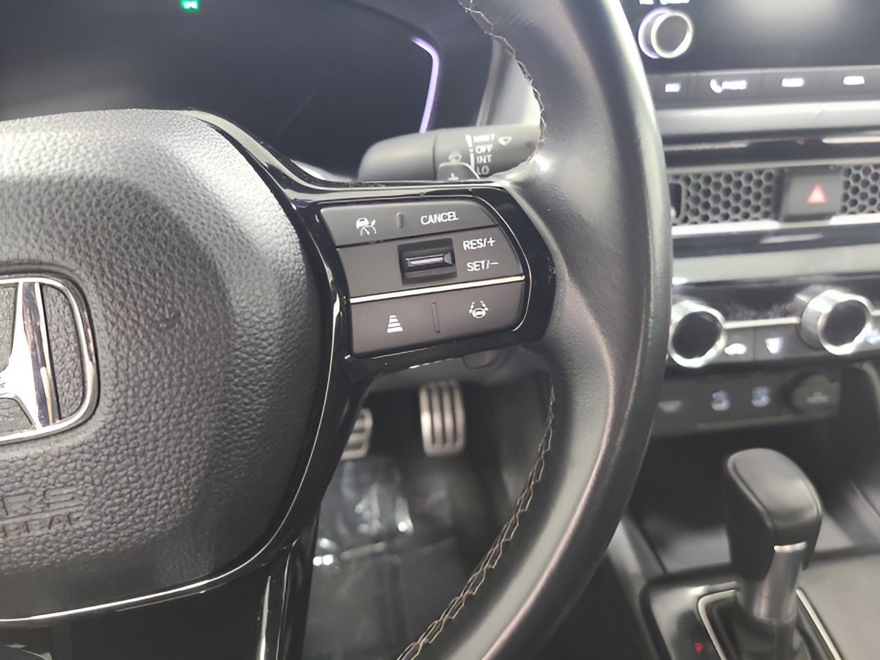 Used 2025 Honda Civic Sport image 24