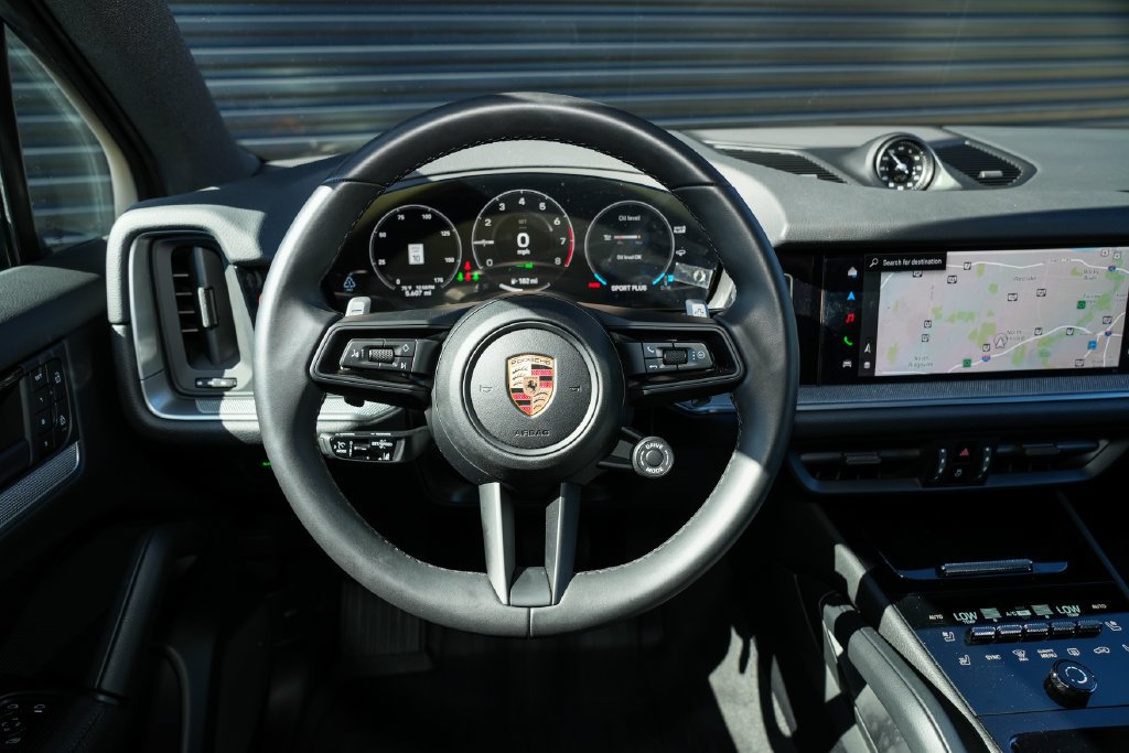 Certified 2026 Porsche Cayenne E-Hybrid AWD/4WD image 30