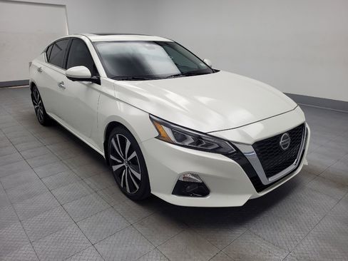 Used 2019 Nissan Altima 2.5 Platinum FWD image 13
