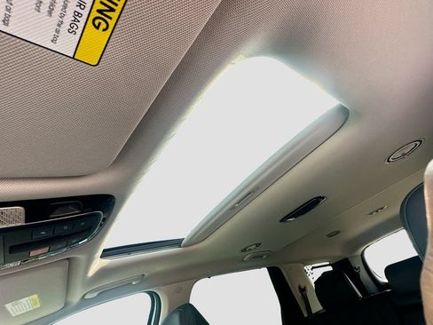 Used 2025 Hyundai Palisade SEL FWD image 20
