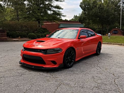 Used 2020 Dodge Charger Scat Pack RWD image 1