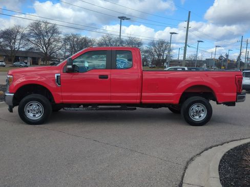 Used 2019 Ford F250 XL w/ XL Value Package image 5