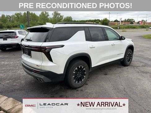 Used 2025 Chevrolet Traverse Z71 w/ LPO, Floor Liner Package AWD/4WD image 5