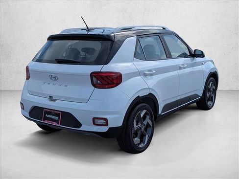 New 2026 Hyundai Venue SEL FWD image 5