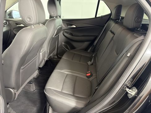 Used 2021 Buick Encore GX Essence w/ Sport Touring Package AWD/4WD image 7