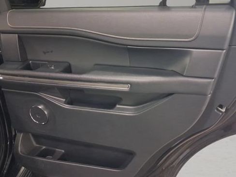 Used 2024 Ford Expedition XLT AWD/4WD image 16