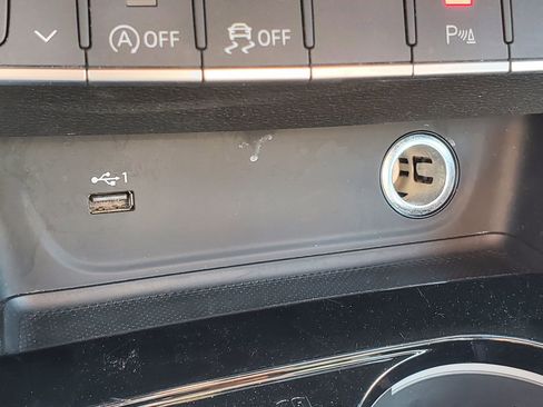 Used 2022 Audi A4 2.0T Premium Plus image 32