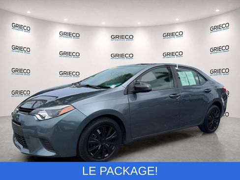 Used 2015 Toyota Corolla LE FWD image 3