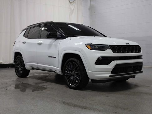 Used 2023 Jeep Compass High Altitude AWD/4WD image 13