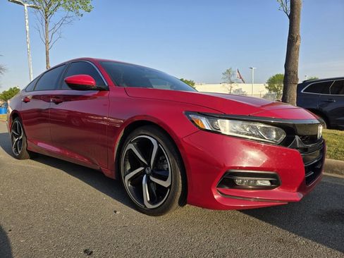 Used 2018 Honda Accord Sport image 11