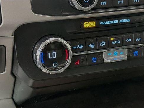 Used 2022 Ford F250 Lariat w/ Chrome Package AWD/4WD image 21