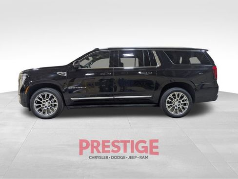 Used 2025 GMC Yukon XL Denali image 15