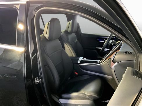 Used 2026 Mercedes-Benz GLC 300 4MATIC image 8