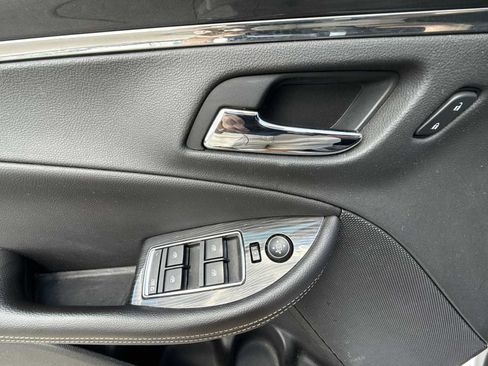 Certified 2019 Chevrolet Impala Premier FWD image 23