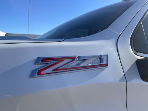 Used 2022 Chevrolet Silverado 1500 LTZ image 12