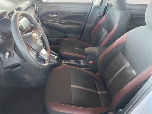 New 2025 Nissan Versa SR w/ Trunk Package image 9