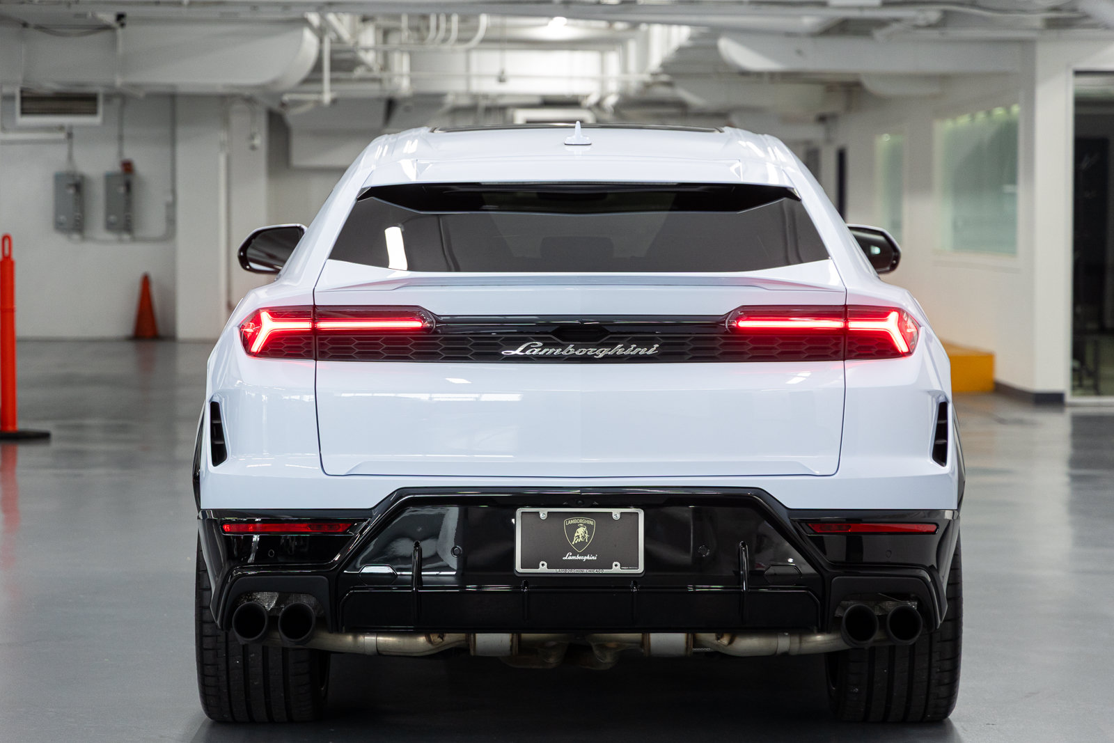 Used 2026 Lamborghini Urus S AWD/4WD image 7