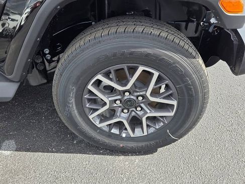 New 2026 Jeep Wrangler Sahara AWD/4WD image 15