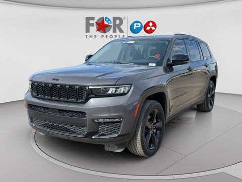 Used 2024 Jeep Grand Cherokee L Limited w/ Black Appearance Package AWD/4WD image 1